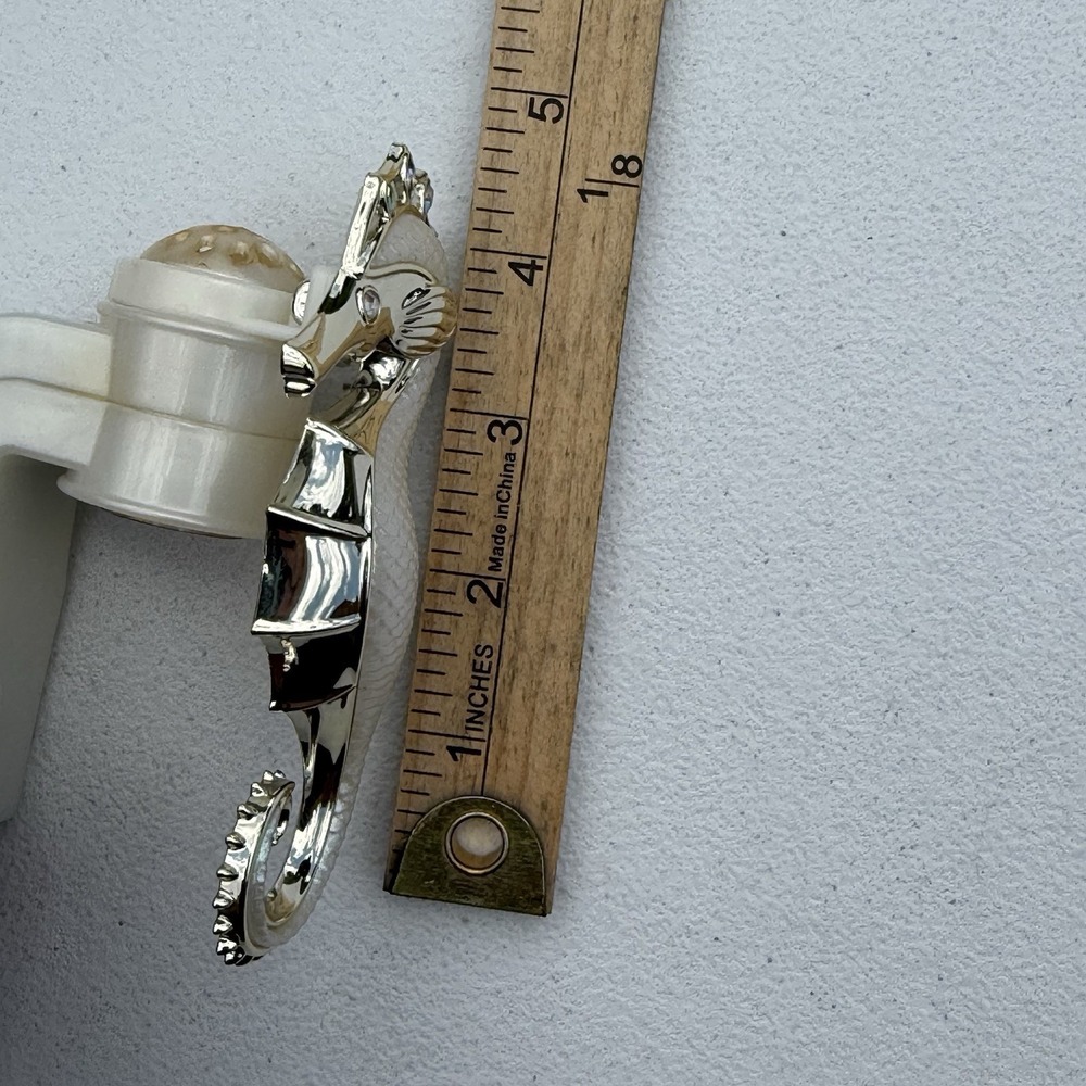 Bath & Body Works Wallflowers Pluggable Home Fragrance Diffuser SEA HORSE - Picture 6 of 6